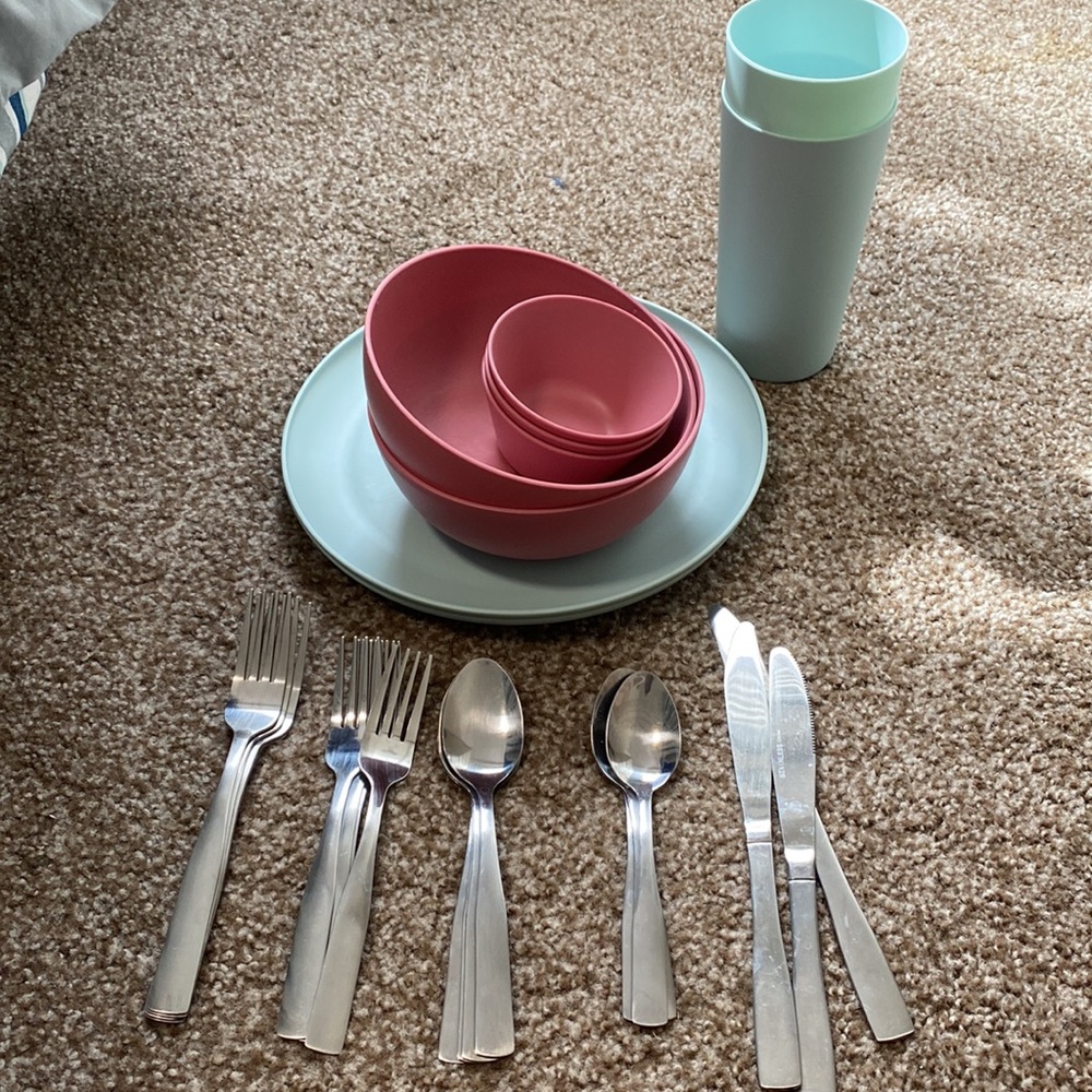 Room essential kitchen set